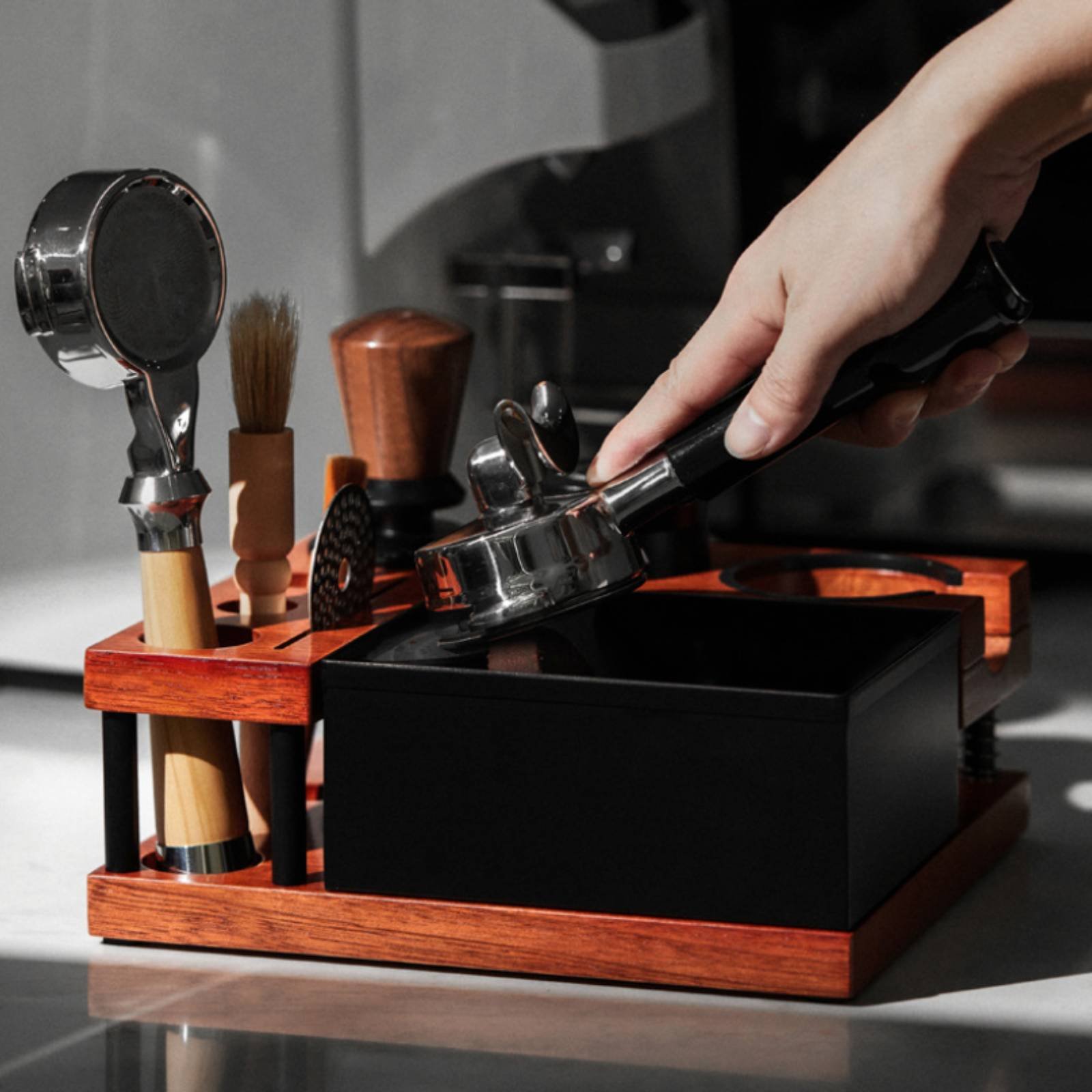 Home Barista - แท่นวางอุปกรณ์ชงกาแฟอเนกประสงค์ พร้อมที่กดกาแฟและที่จัดเก็บอุปกรณ์ สำหรับบาริสต้าที่บ้าน